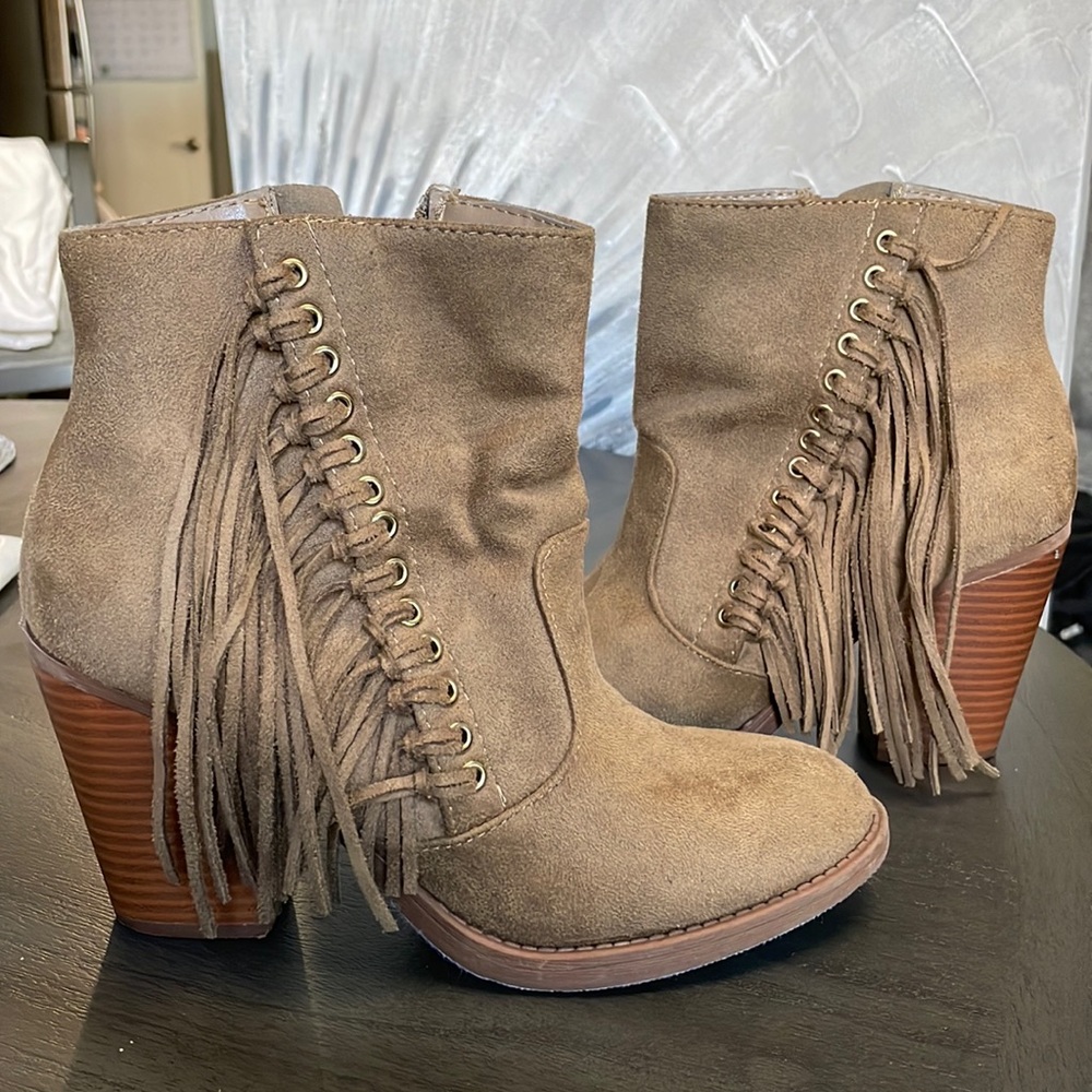 Brown Suede Tassel Booties / Ankle Boots - Western - Country
